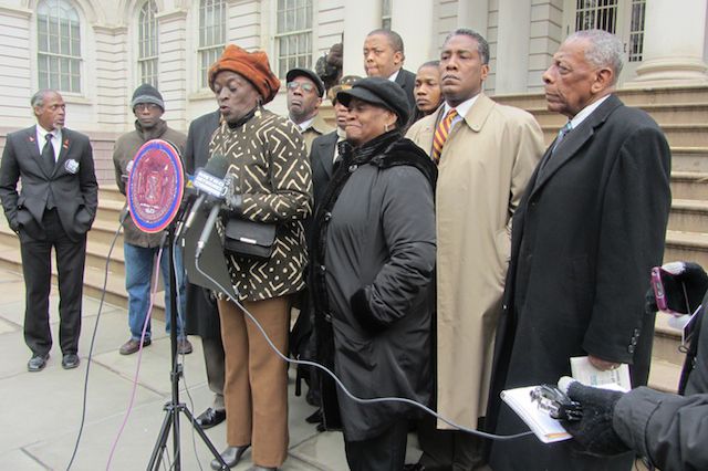 Assemblywoman Barron and fellow African-American leaders criticized Hikind for his costume.